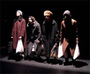 NOVGOROD-SORTIE EST : Instantanés de vie quotidienne en Russ